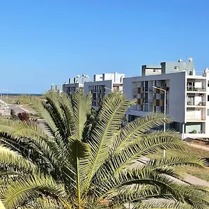 Sun & Sea, Meia Lagos